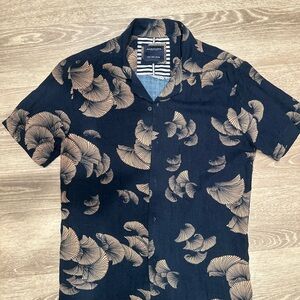 Men's Black and Tan Patterned Shirt